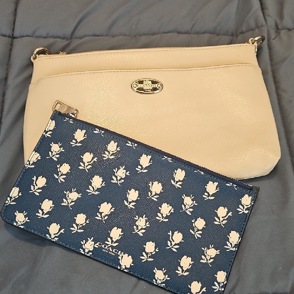 Coach Badlands IVORY CLUTCH SET EXCELLENT CONDITION